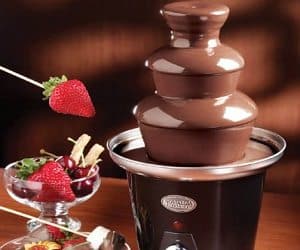 http://www.awesomeinventions.com/wp-content/uploads/2013/06/mini-chocolate-fountain.jpg