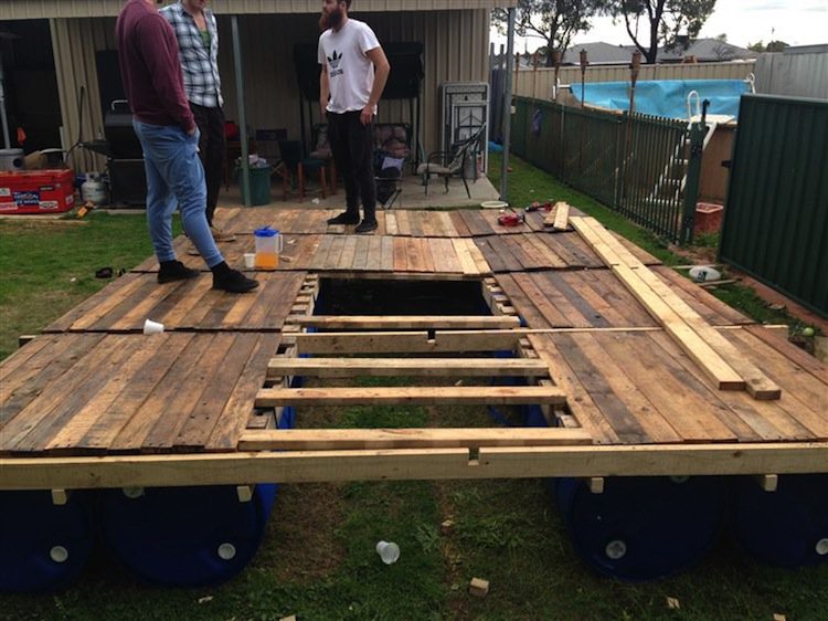 This Pontoon Project Is A Dream For Any DIY Fan