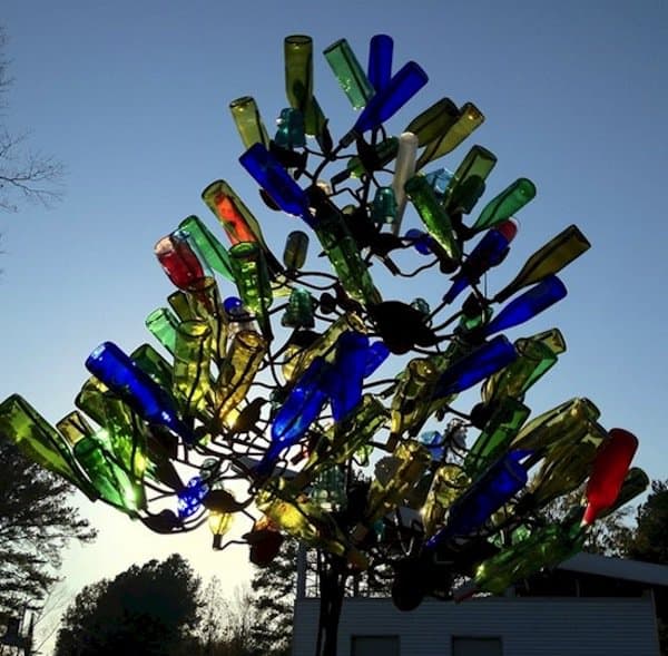 12 Awesome Designs Made Out Of Old Beer Bottles Or Cans