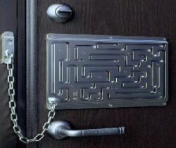 Labyrinth Security Lock