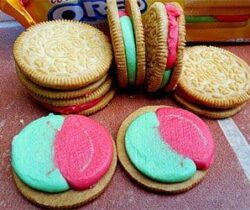 Watermelon Oreos