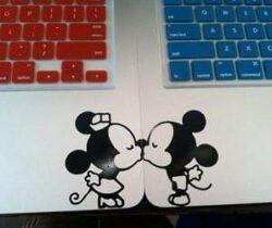 Mickey & Minnie kissing decals