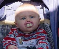 Goofy-teeth-pacifier