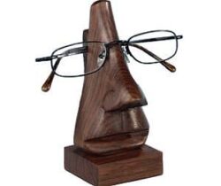 nose shaped glasses holder