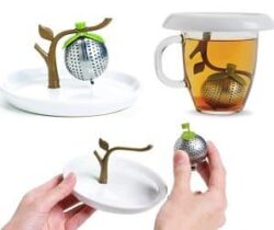 tea tree infuser and saucer