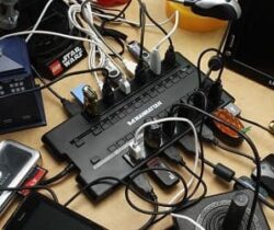 28 port usb hub