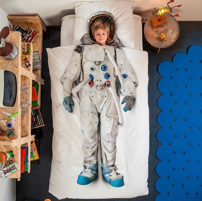 astronaut bedding