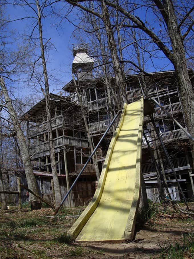 biggest-treehouse-slide