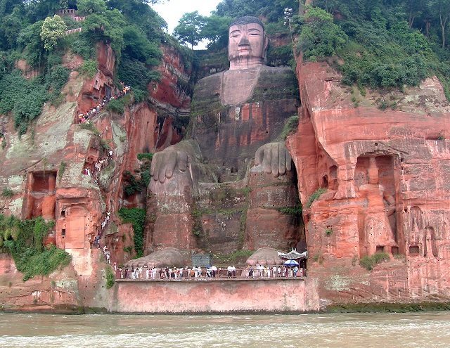 giant buddha