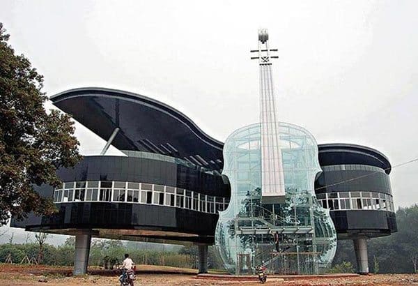 the piano house