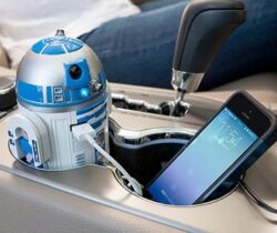 R2-D2 USB car charger