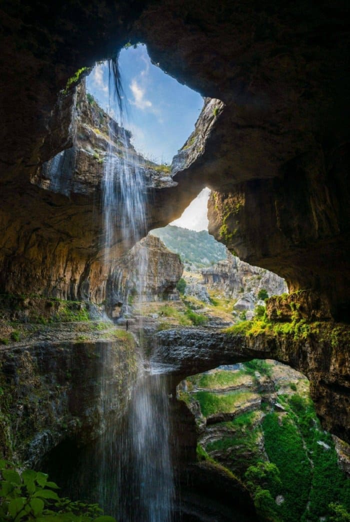 baatara gorge inside