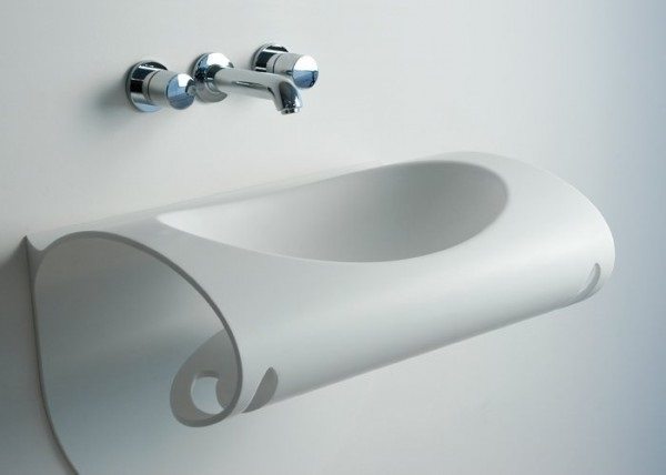 curved sink