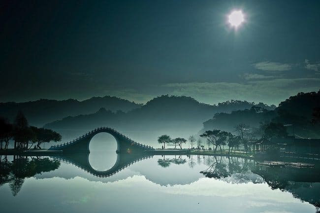 moon bridge