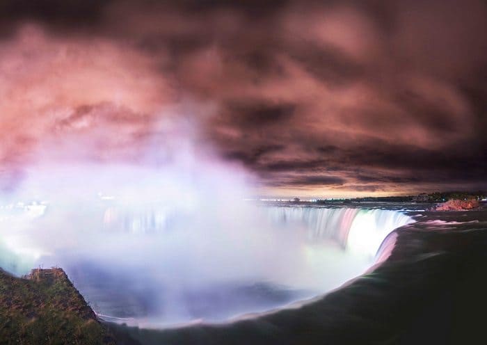 niagara falls night