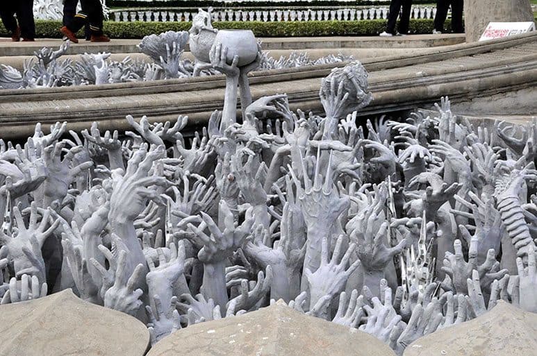 white-temple-thailand-4