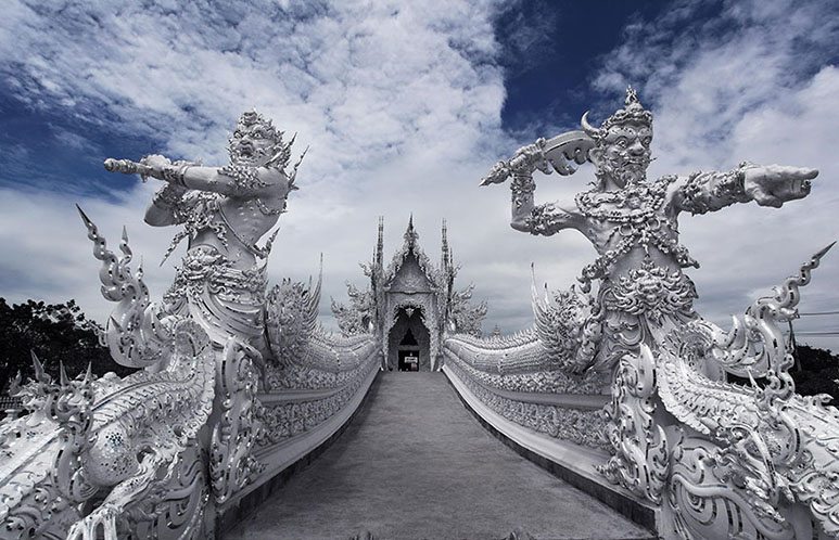 white-temple-thailand-8