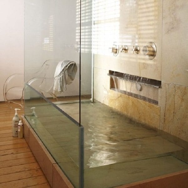 glass tub
