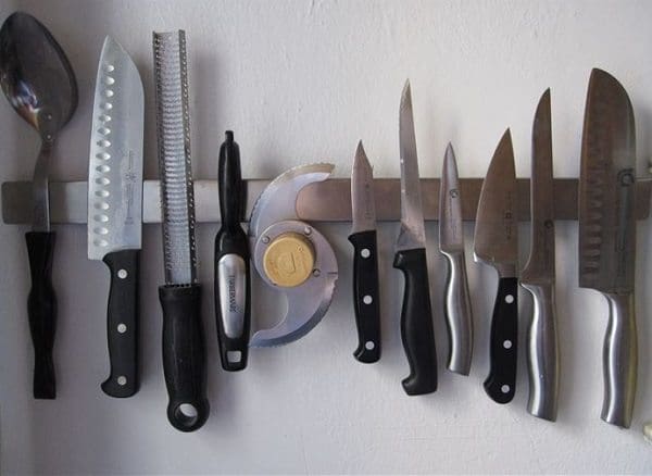 magnetic knife rack