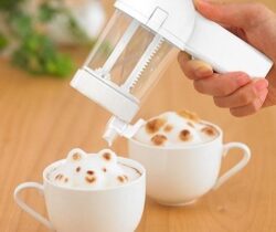 3D latte art maker