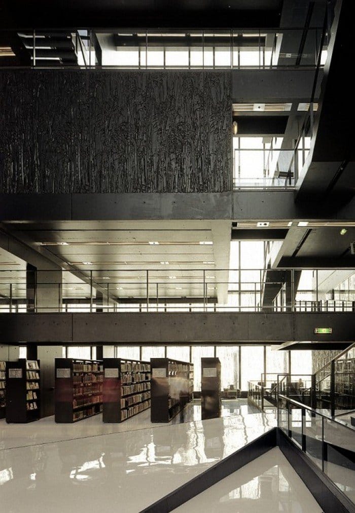 Utrecht-Library-inside