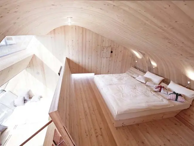 austria-tiny-house-bedroom