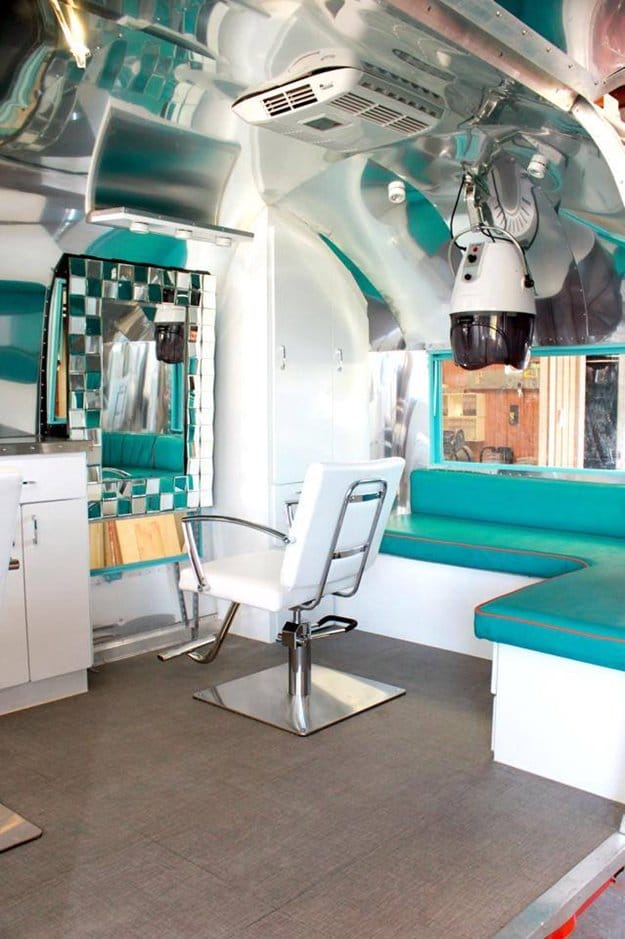 awesome-mobile-salon