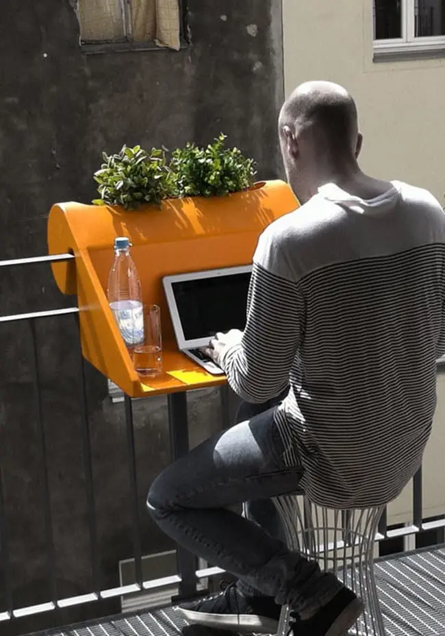 balcony-desk