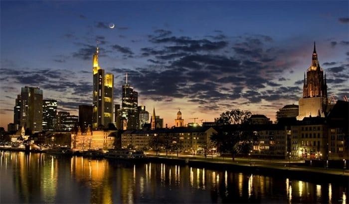 cities-at-night-germany-frankfurt