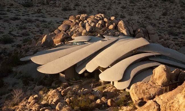 disguise-desert-house