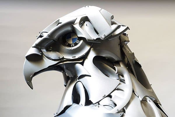 hubcap-sculpture-bird