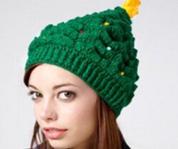 knitetd christmas tree hat