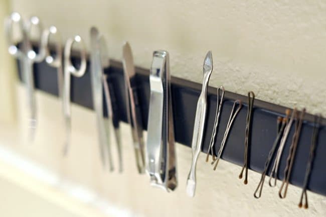 magnetic-bathroom-rack