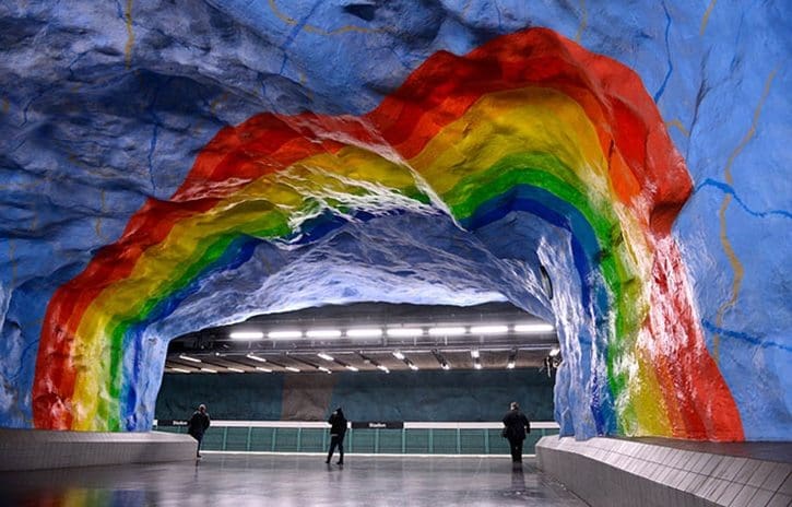most-beautiful-subway-stations-stadion-rainbow