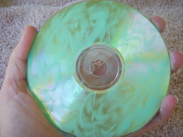 repair-scratched-CD-toothpaste