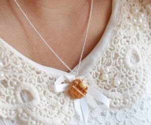 scented waffle necklace