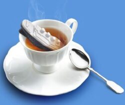 titanic tea infuser