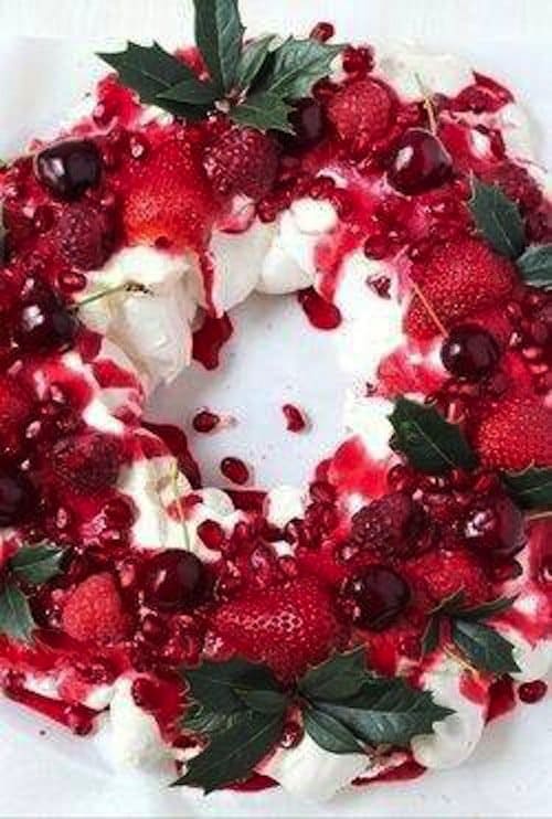 wreath-pavlova