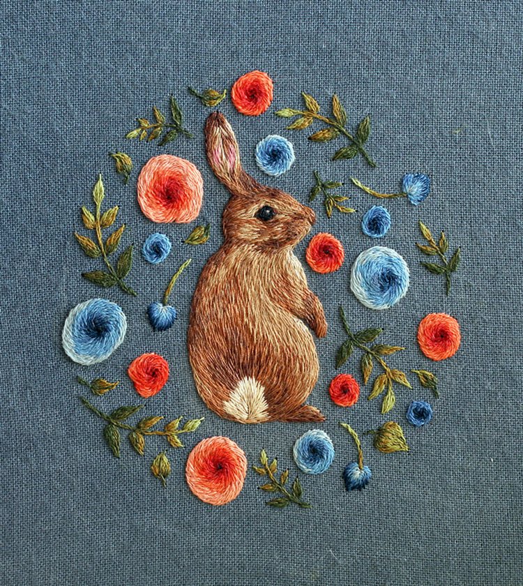 animal-embroidery-chloe-giordano-rabbit