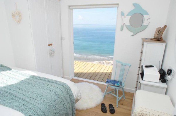 bedroom-view-cornwall-cliff-cottage