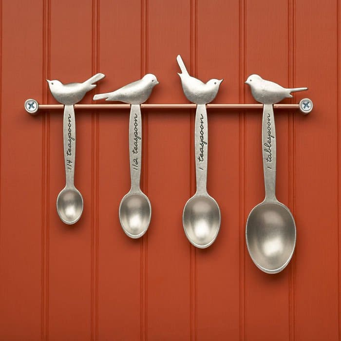 bird-measure-spoons