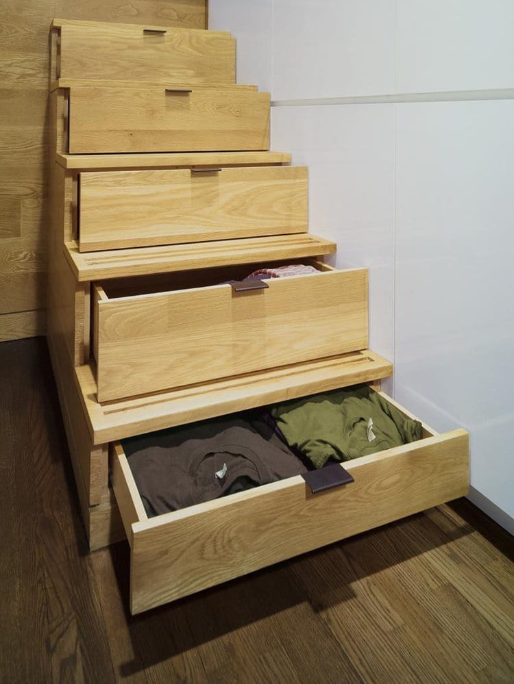 design-500-sq-ft-apartment-drawers-stairs