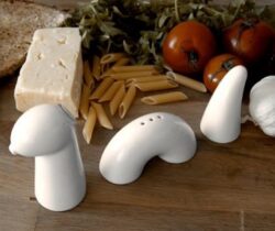 loch ness salt and pepepr shakers