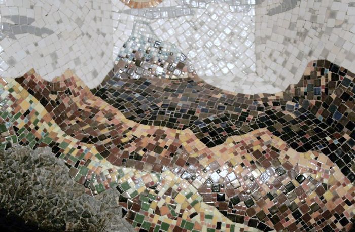 mosaic-sink-mountains