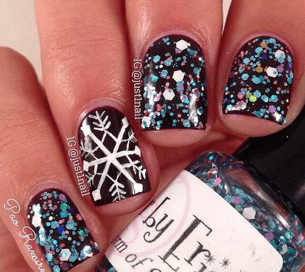 nails-speckled