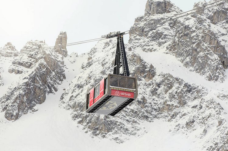 outside-cable-car-hotel-alps-france