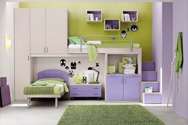 room-purple-green