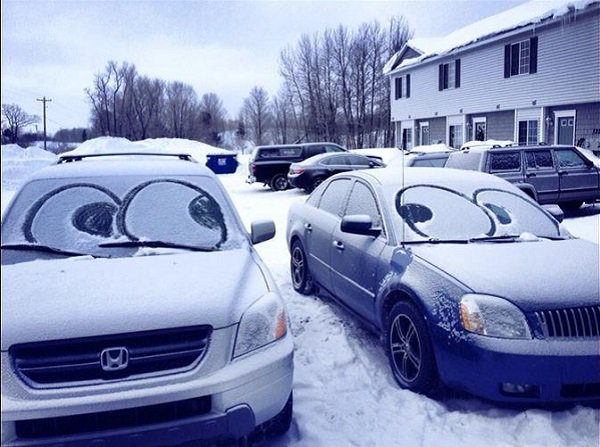 snow-eyes-car