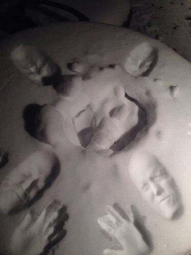 Here Are 14 Pictures Showing Why Snow Will Never Get Us Down