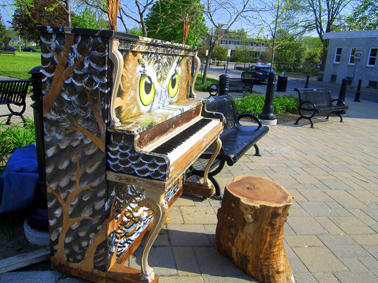 street-pianos-play-me-im-yours-project-owl